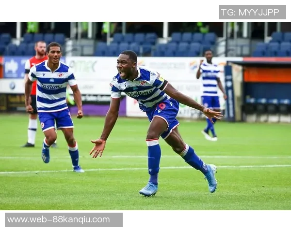 切尔西主场迎战雷丁力争全取三分展现强队风范