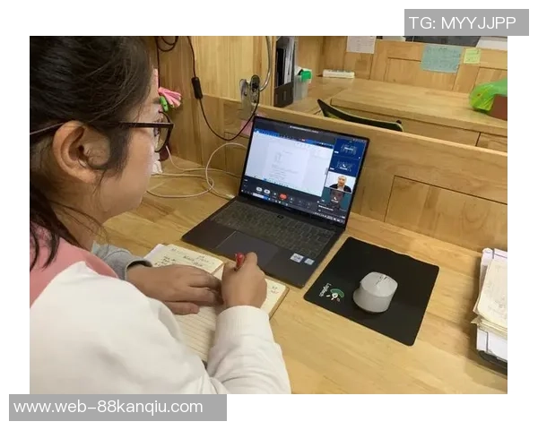 李晓旭的奋斗故事：从普通青年到职场精英的成长之路